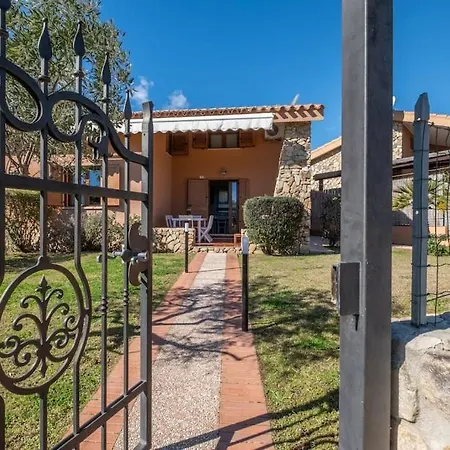 Hébergement de vacances Comfort A 4 Minuti Dal Mare- Giardino E Bbq *