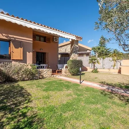 Hébergement de vacances Comfort A 4 Minuti Dal Mare- Giardino E Bbq Costa Rei